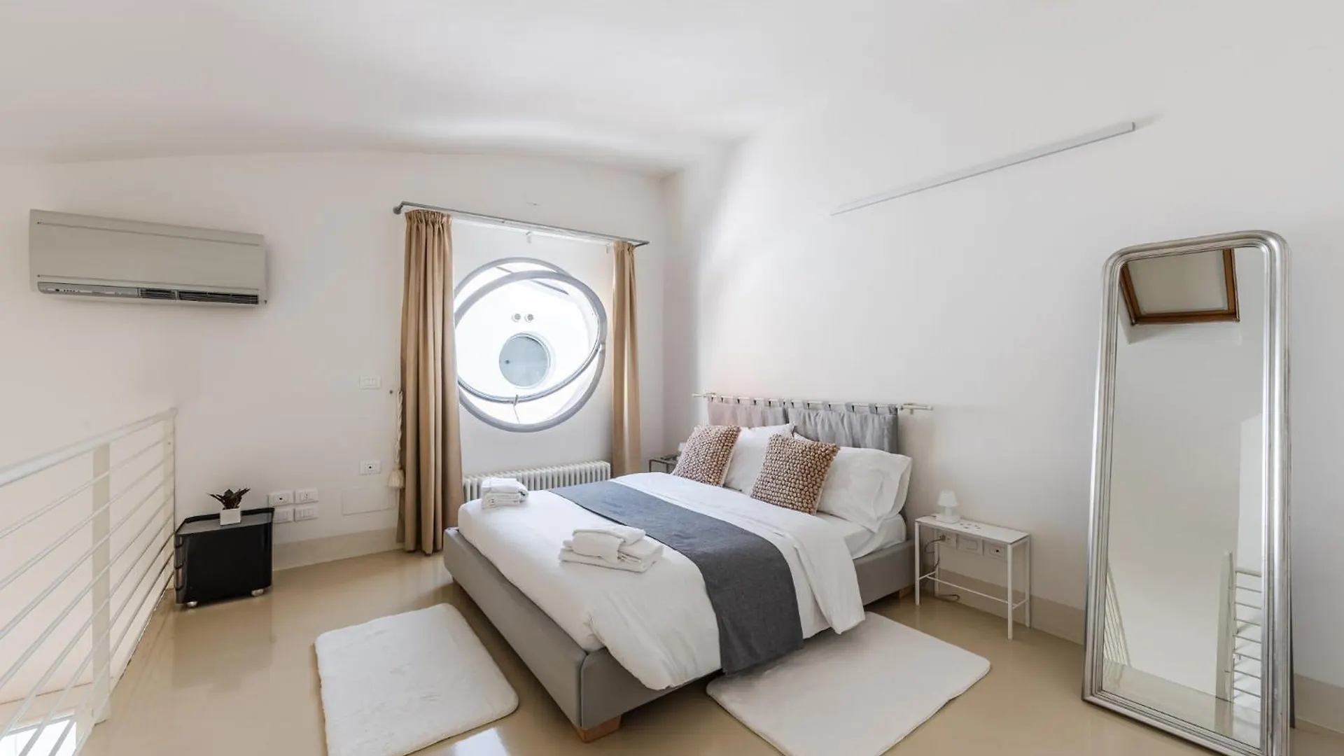 Scalo 10 Con Posto Auto Apartamento Bolonha Itália
